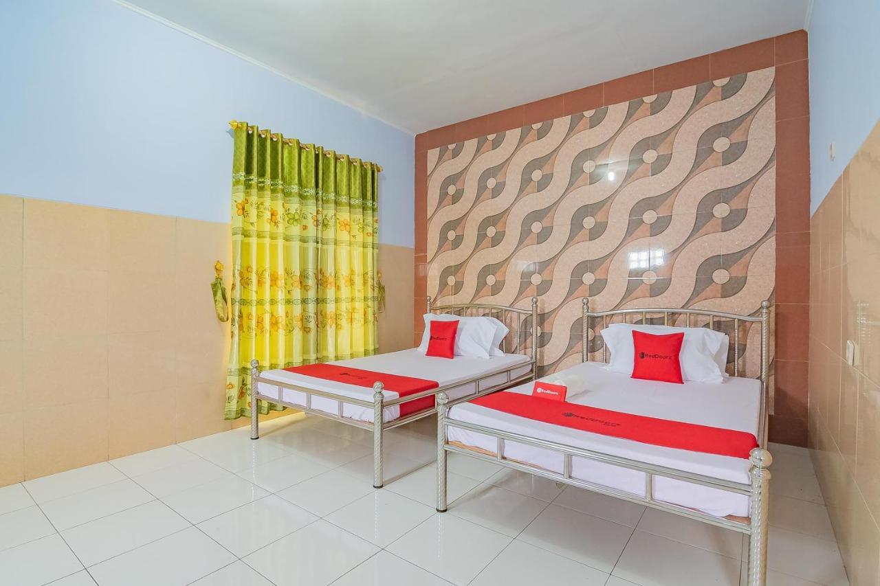 Hotel Reddoorz Syariah @ Tambak Mekar Street Subang Djalantjagak Exteriér fotografie