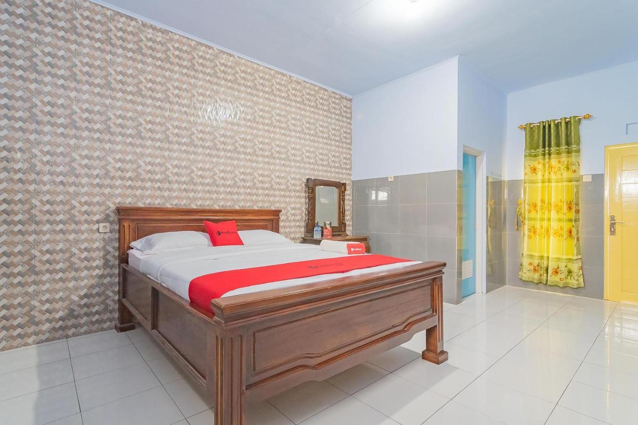 Hotel Reddoorz Syariah @ Tambak Mekar Street Subang Djalantjagak Exteriér fotografie